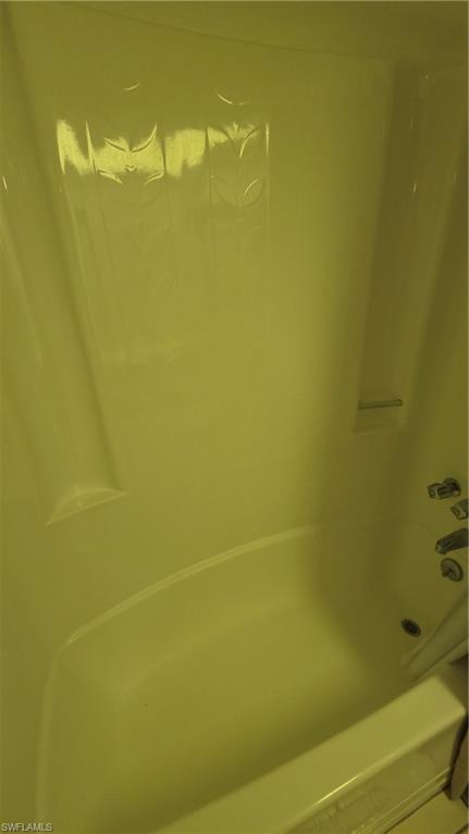 1014 Manatee RD F303