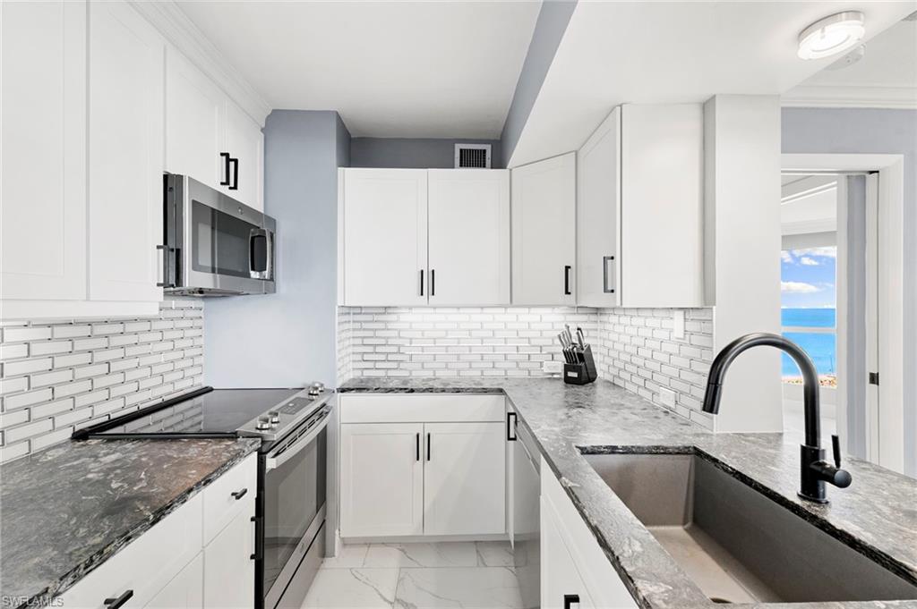 730 Collier BLVD 802