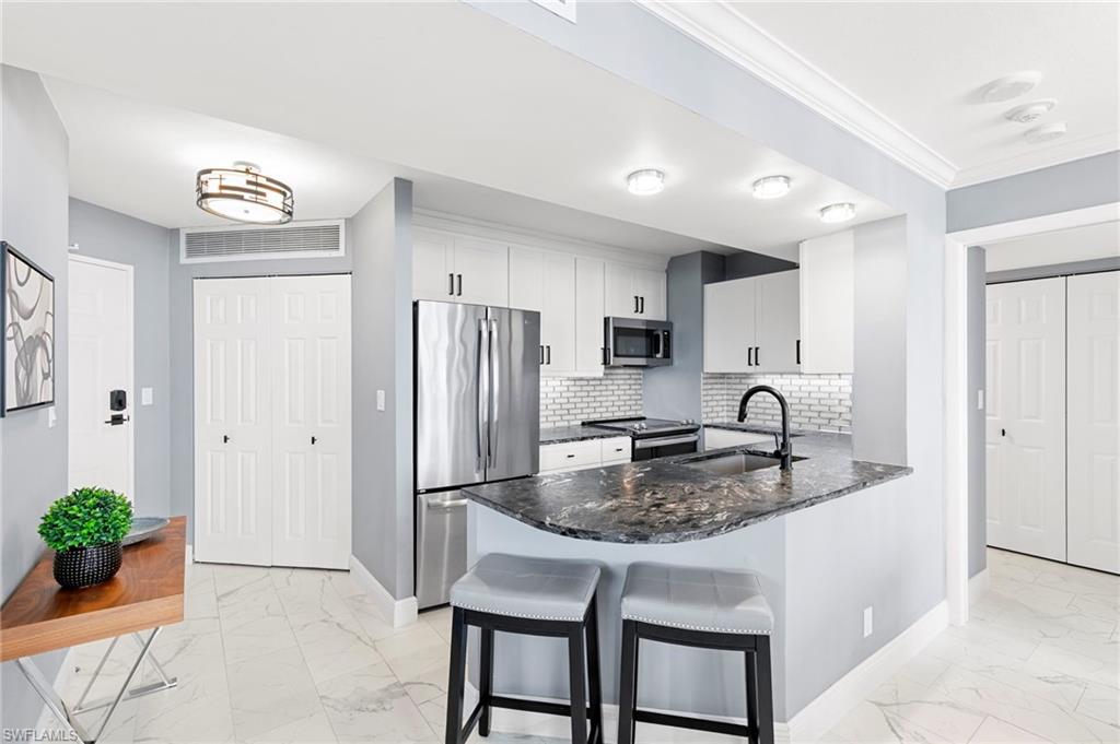 730 Collier BLVD 802