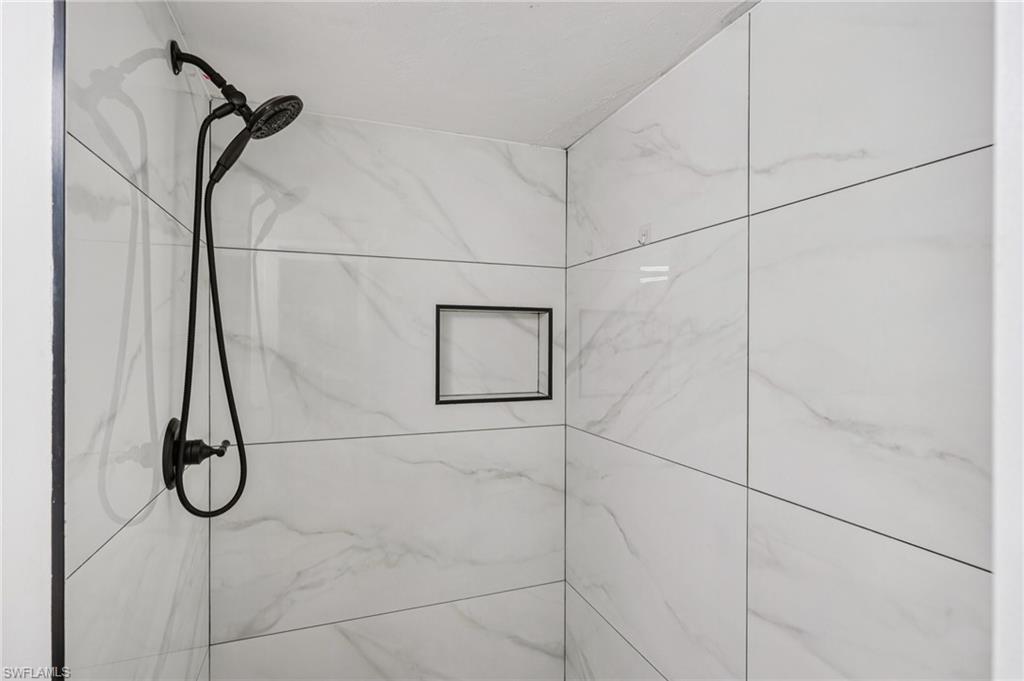 499 Forest Lakes BLVD 305