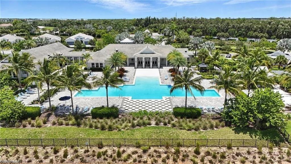 9175 Cayman DR