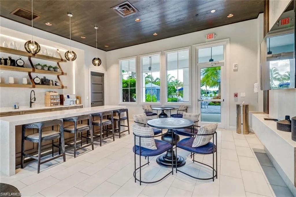 9175 Cayman DR