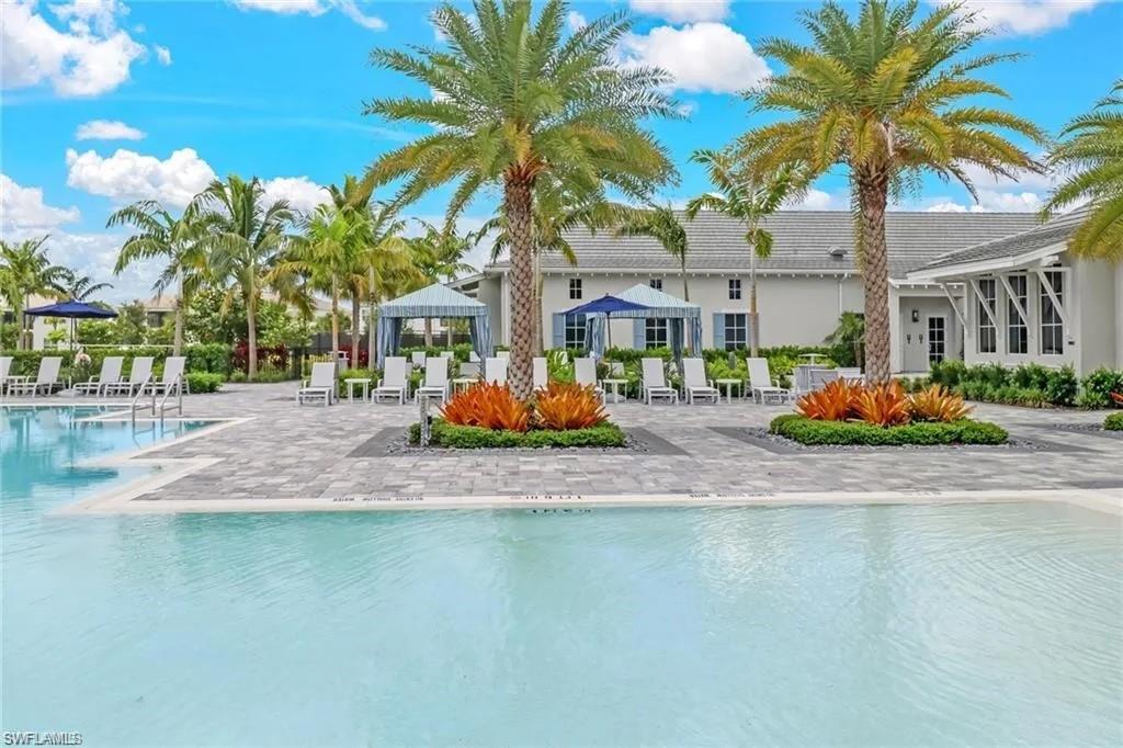 9175 Cayman DR