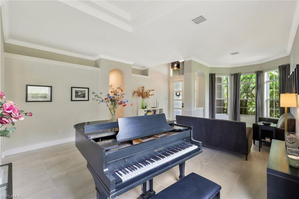 5717 Lago Villaggio WAY