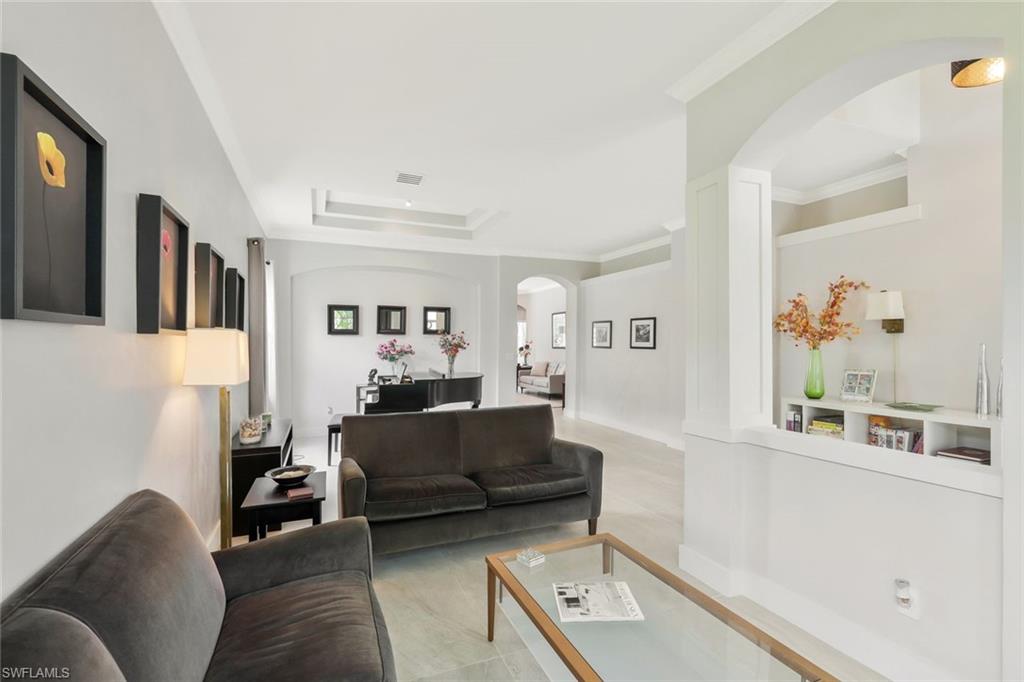 5717 Lago Villaggio WAY