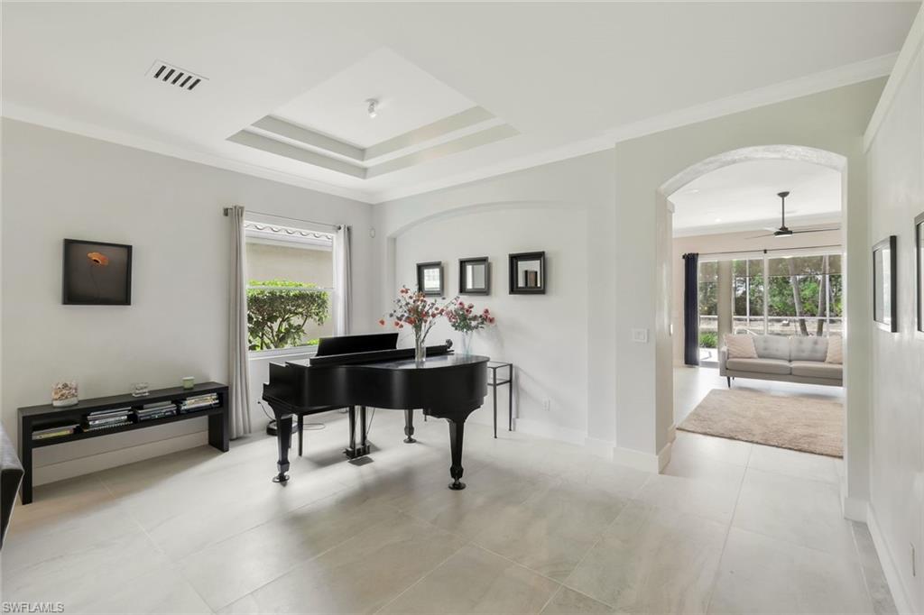 5717 Lago Villaggio WAY