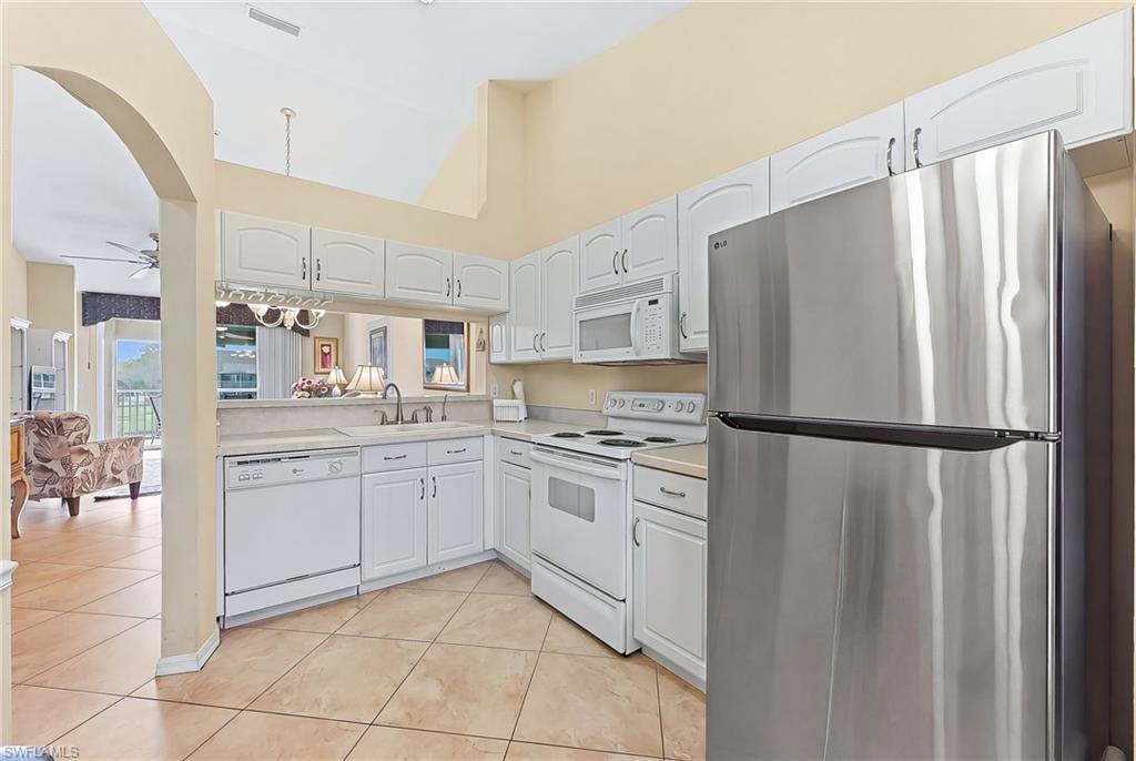 6720 Huntington Lakes CIR 203