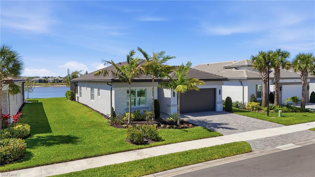 12352 Dahlia CT