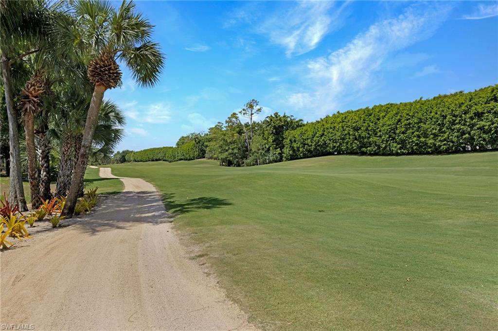 550 Saratoga CIR E205