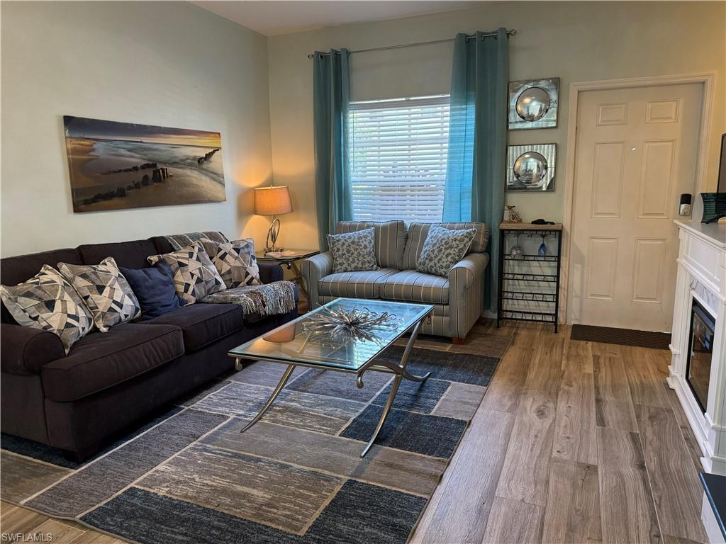 3304 Lisa LN 102