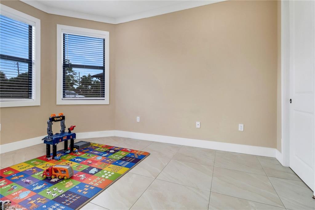 3170 Everglades BLVD S