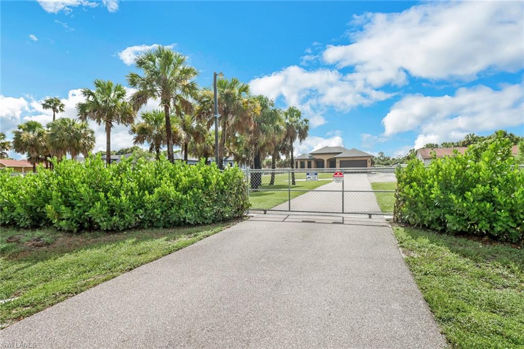 3170 Everglades BLVD S