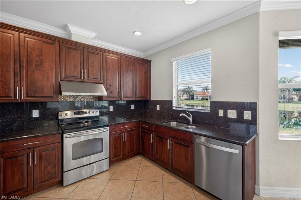 10298 Barberry LN