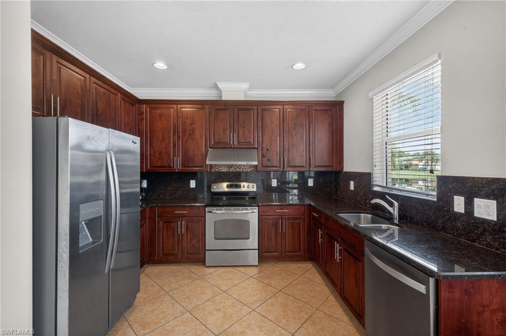 10298 Barberry LN