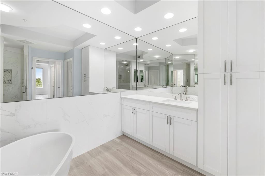 425 Cove Tower DR 403