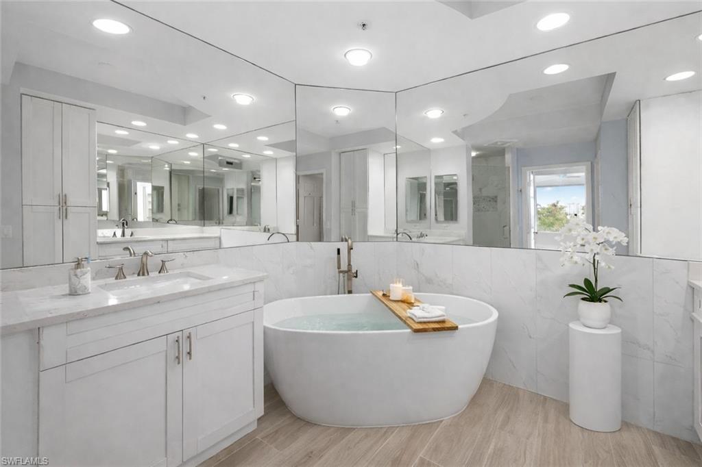 425 Cove Tower DR 403