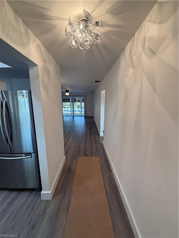 200 Valley Stream DR 8B