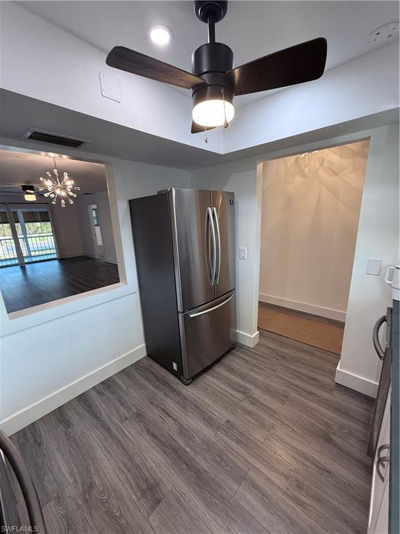 200 Valley Stream DR 8B