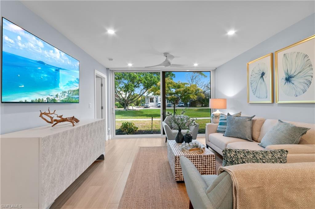 658 Broad AVE S J658