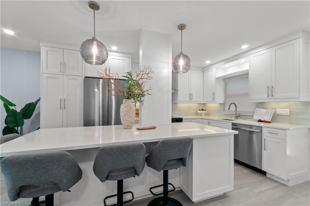 658 Broad AVE S J658