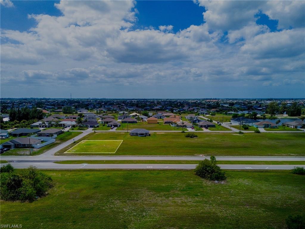 2900 Tropicana PKWY W