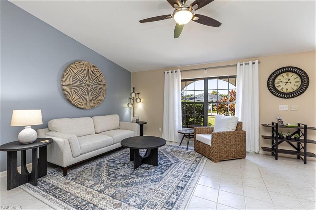 124 Versailles CIR