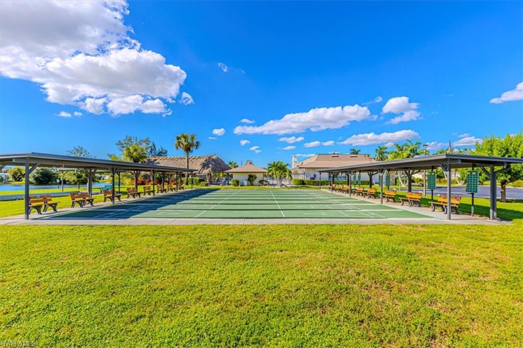 124 Versailles CIR