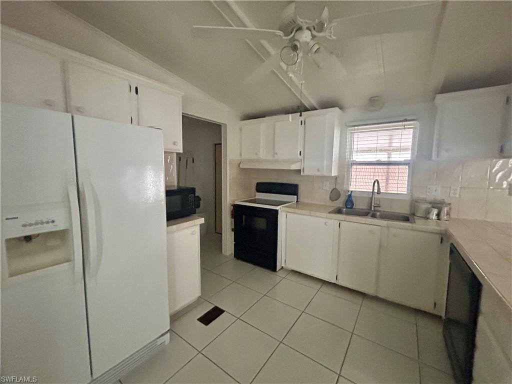 130 Grassy Key LN 37