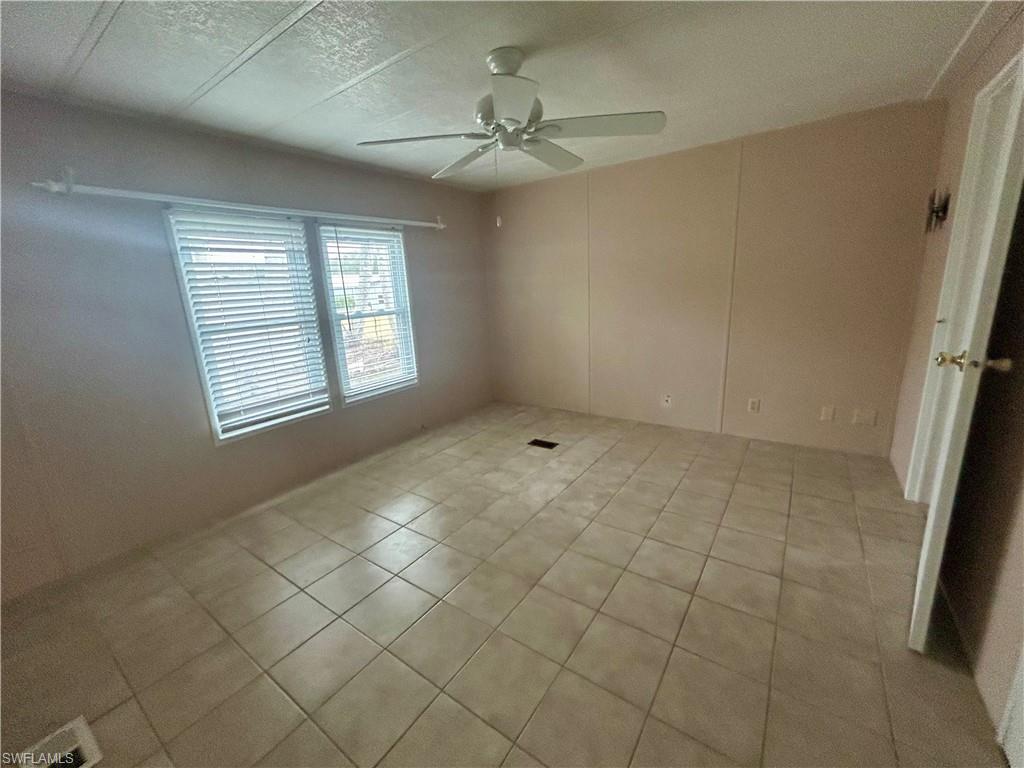130 Grassy Key LN 37