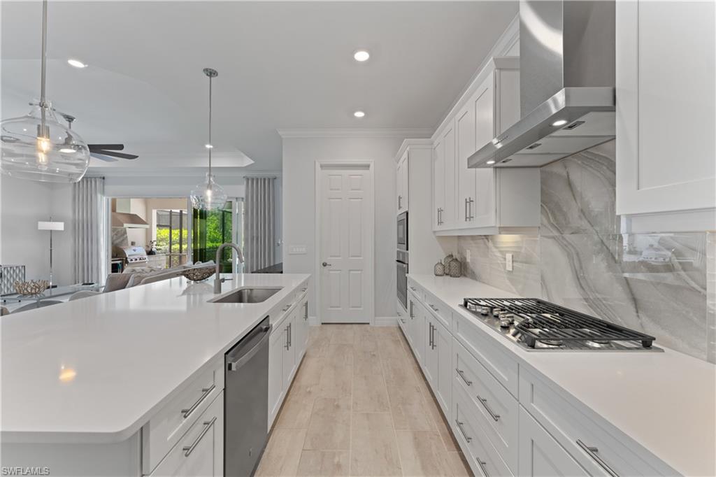 14805 Blue Bay CIR
