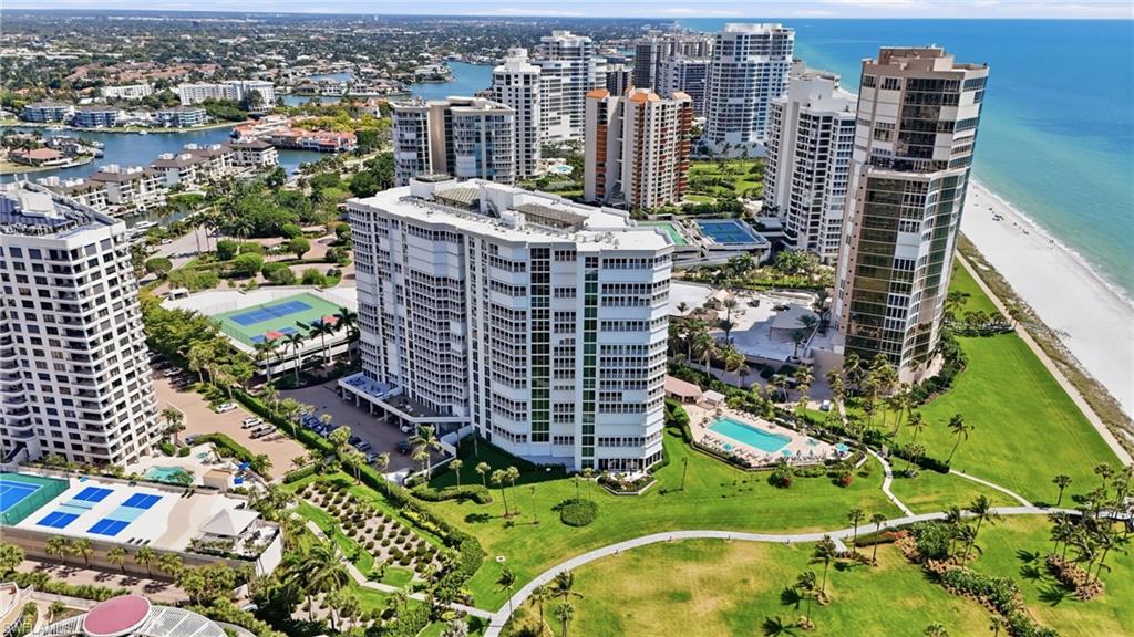 4401 Gulf Shore BLVD N 1206