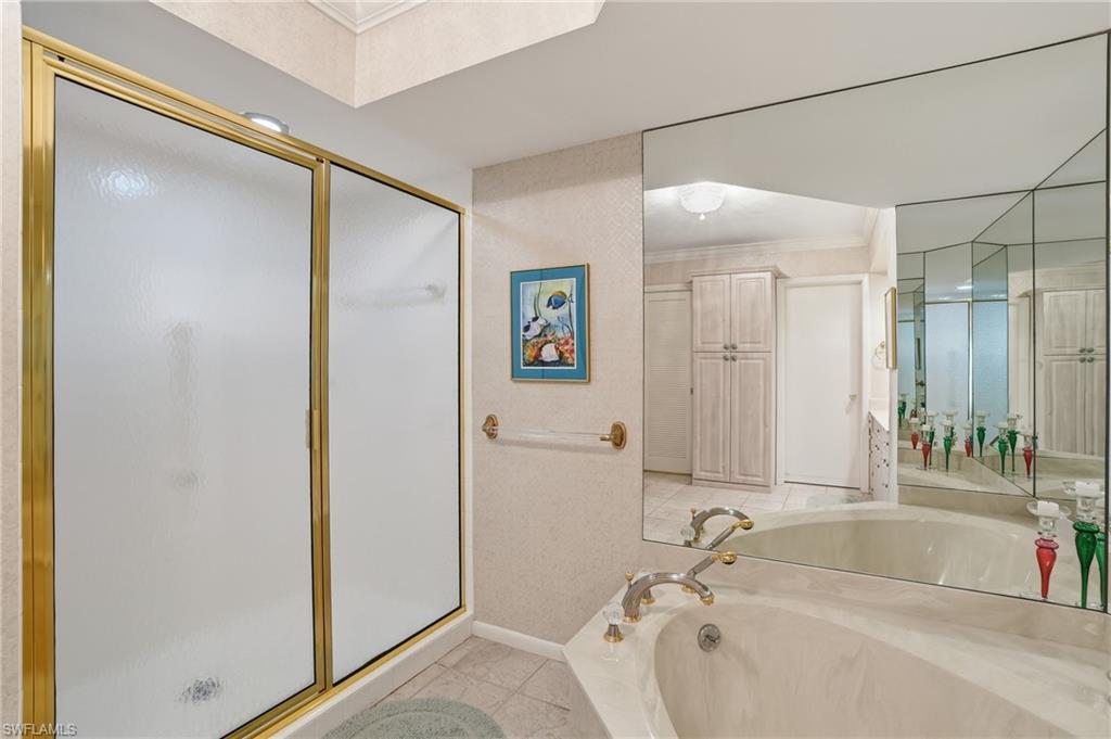 4401 Gulf Shore BLVD N 1206