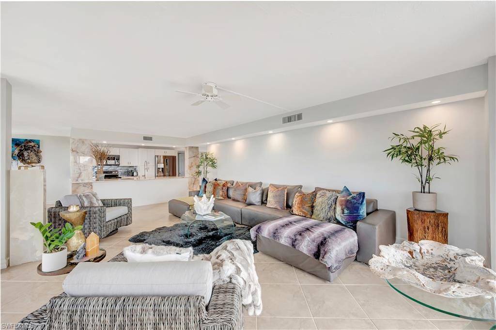 11 Bluebill AVE 1101