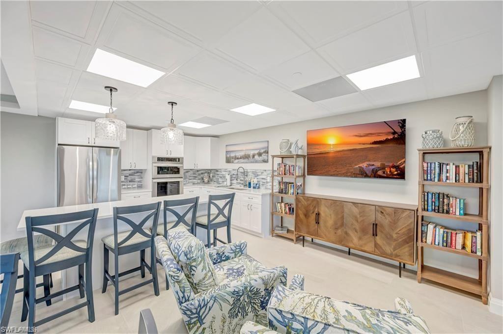 11 Bluebill AVE 1101
