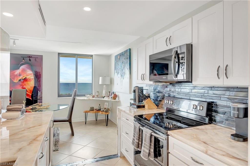 11 Bluebill AVE 1101