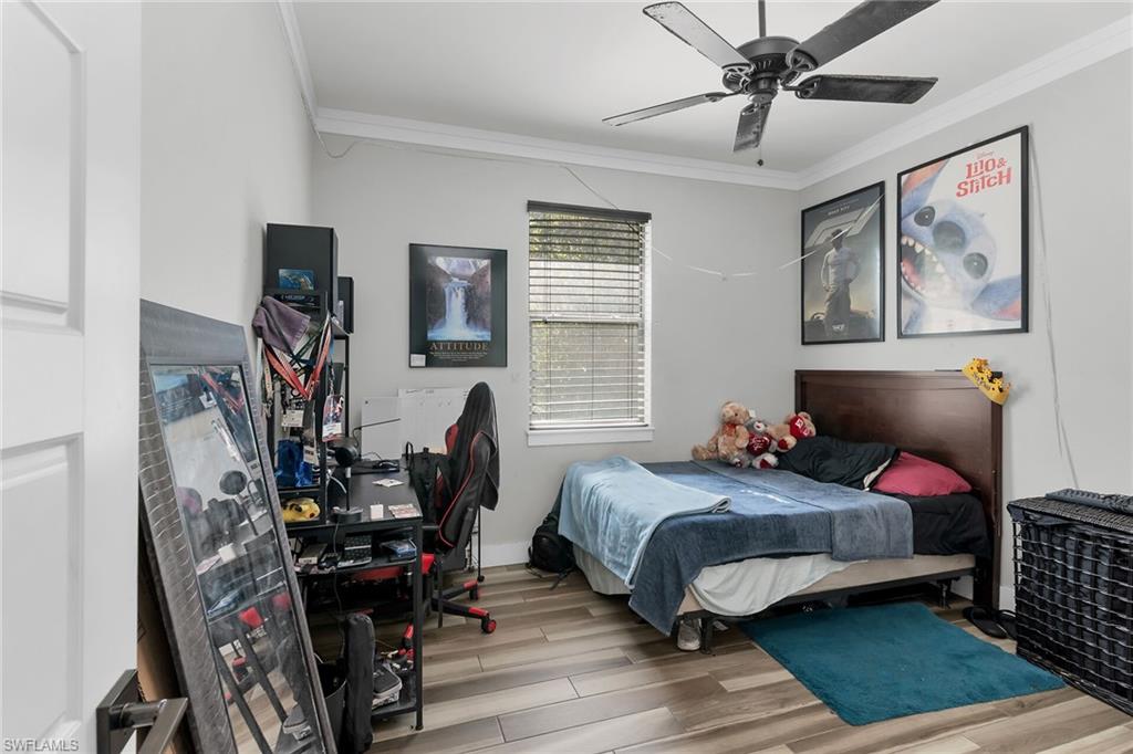 1386 Rosemary LN