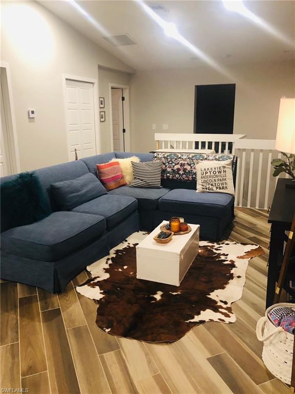 1386 Rosemary LN