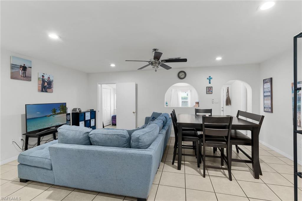 1400 Rosemary LN