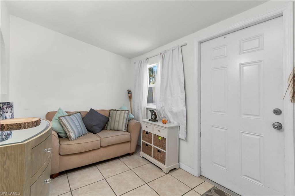 1400 Rosemary LN