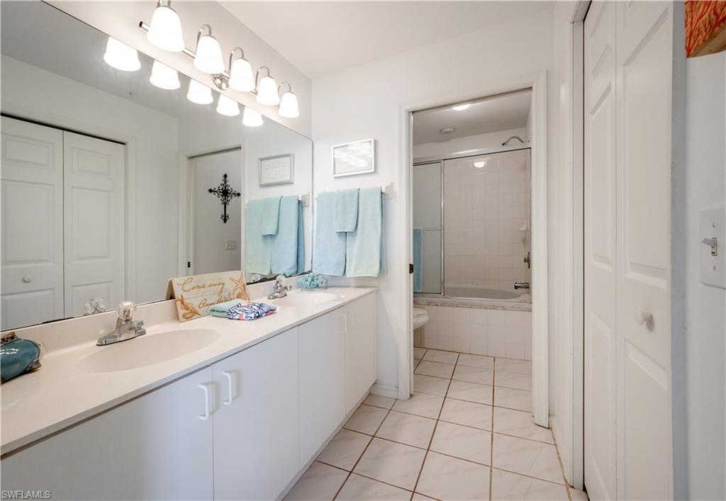 367 Dover PL 1002