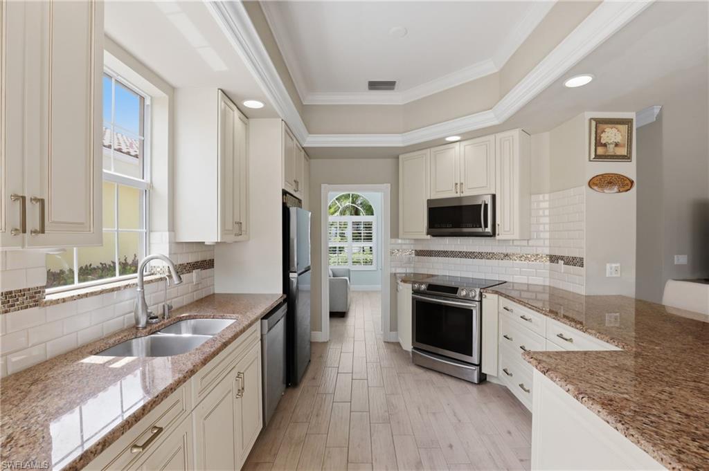 8767 Ferrara CT