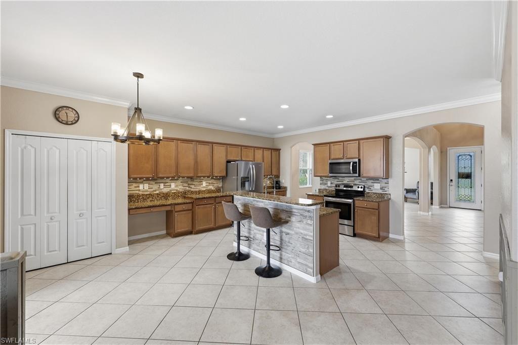 2446 Heydon CIR E