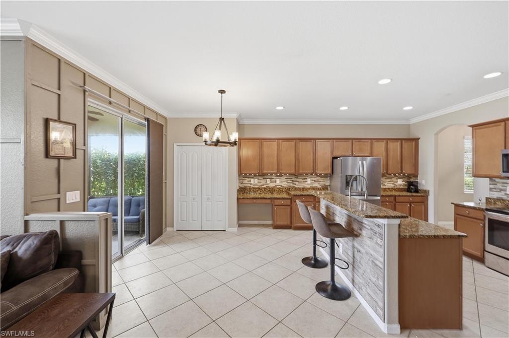 2446 Heydon CIR E