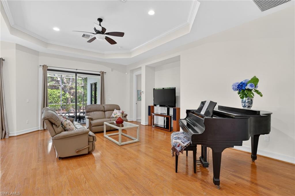 1454 Serrano CIR