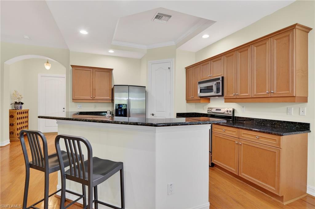 1454 Serrano CIR