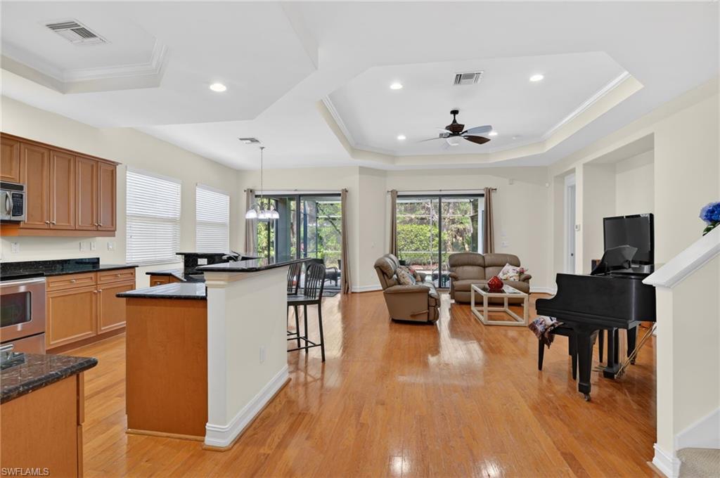 1454 Serrano CIR