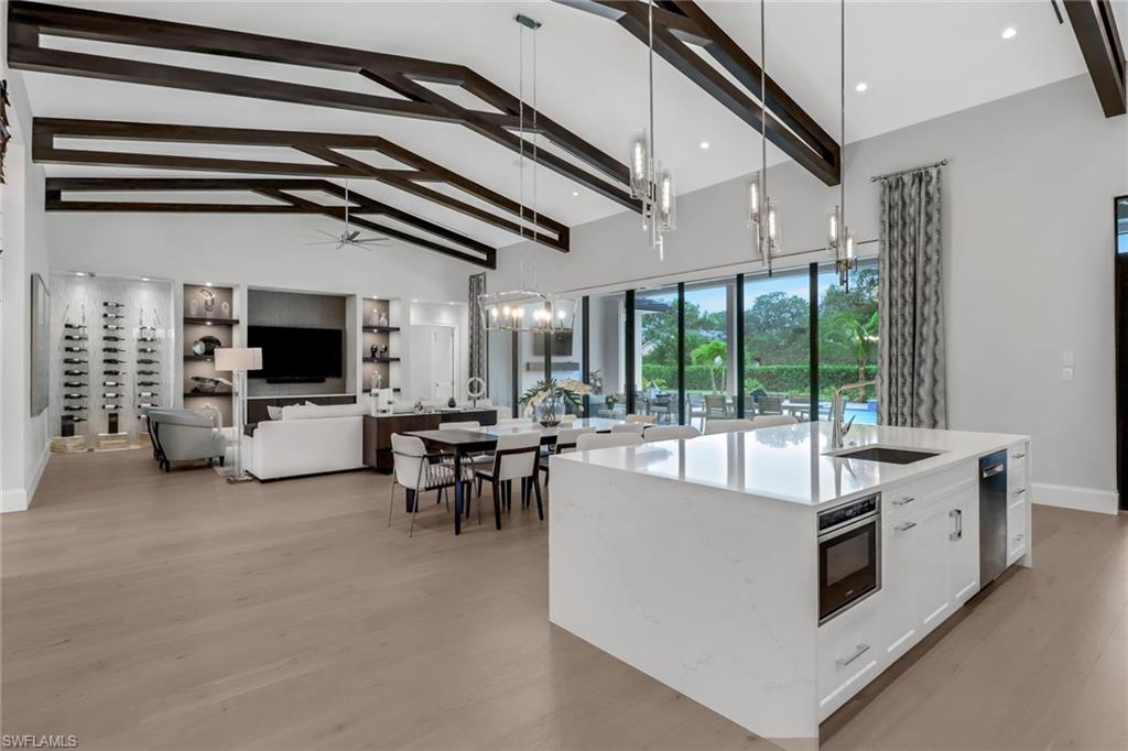 12 Banyan RD