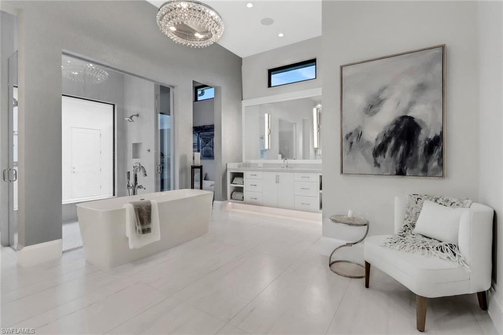 12 Banyan RD