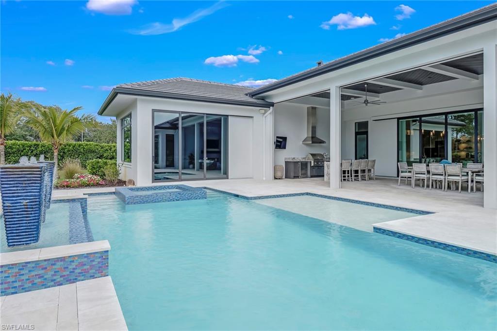 12 Banyan RD