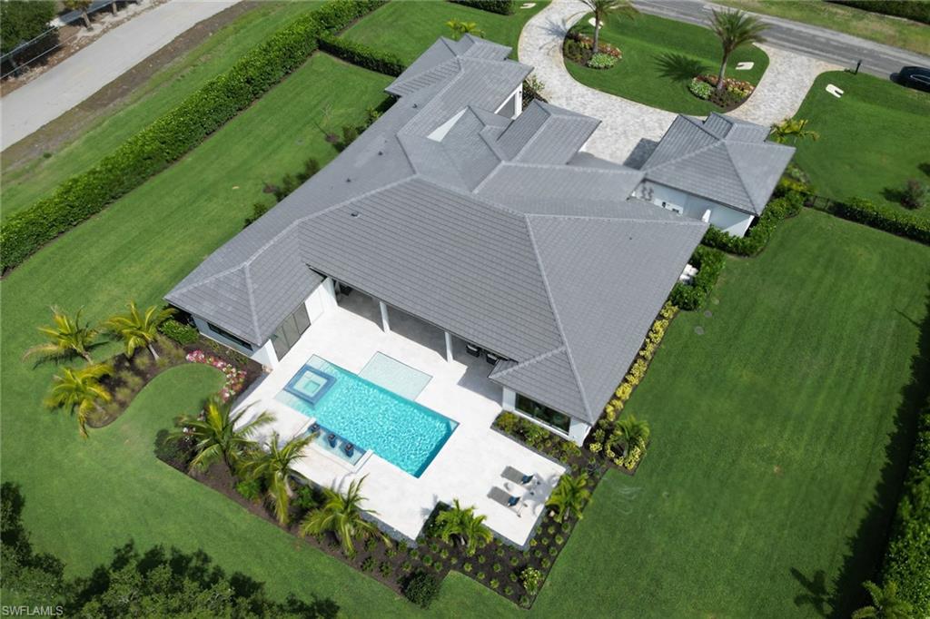 12 Banyan RD